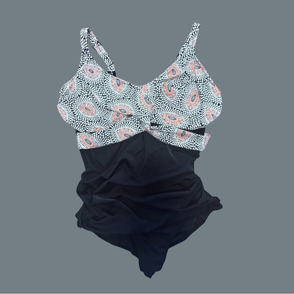 Fantasie Other - 🏊‍♀️Fantasie Elegant Black, White, and Orange Swimsuit 🩱 One Piece w/ Underwire